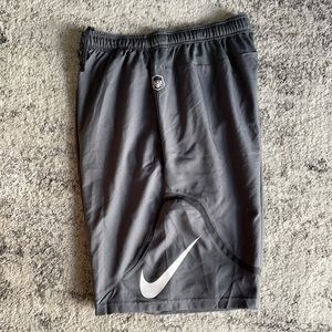 Nike Dr-Fit Football shorts men size XLarge